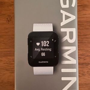 Garmin 010-01689-00 Forerunner 35; Easy-to-Use GPS Running Watch, Black